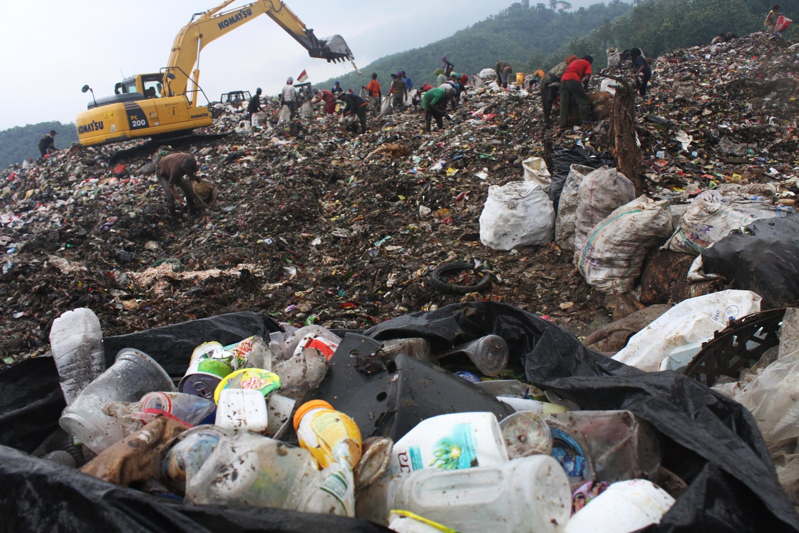 Sampah Tahun Baru di Bandung Capai 57 Ton