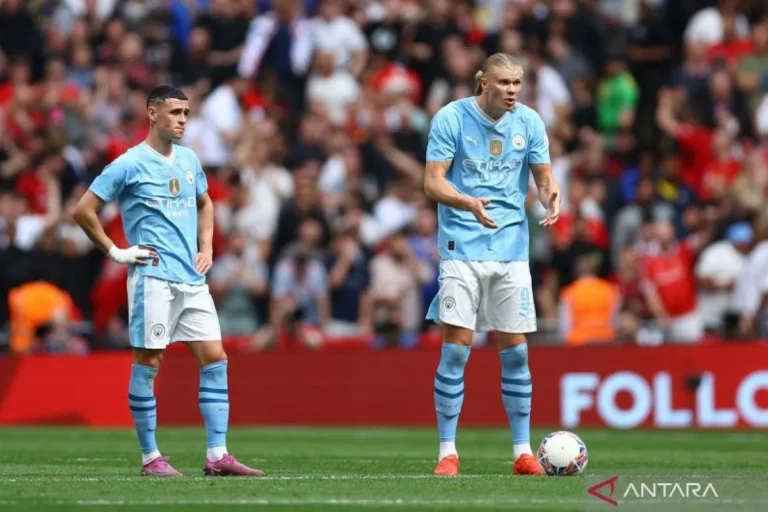 2024-05-25T144523Z_186489531_UP1EK5P14ZMMD_RTRMADP_3_SOCCER-ENGLAND-MCI-MUN-REPORT