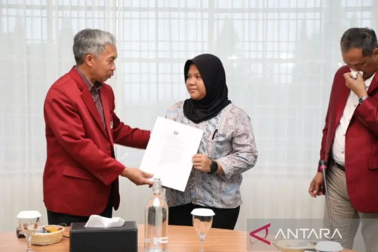 4a199dd2-6a8d-47de-85d9-14e7b9753467