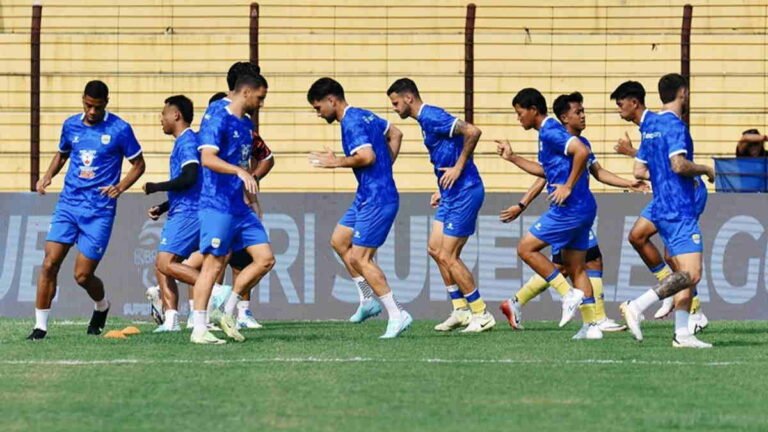 Duel-Klasik-Makin-Sengit-Laga-Persib-Vs-Persebaya-Diprediksi-Jadi-Saksi-Debut-Thom-Haye-dan-Eliano-Reijnders